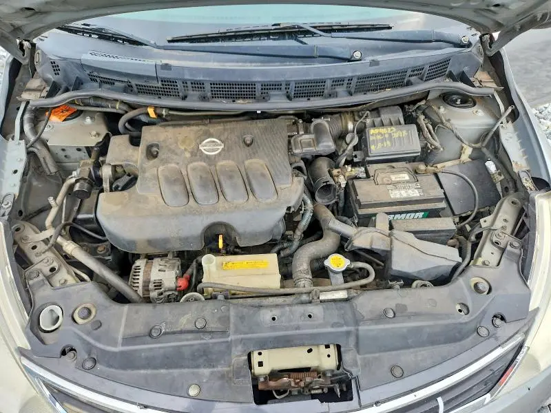 2011 NISSAN VERSA   