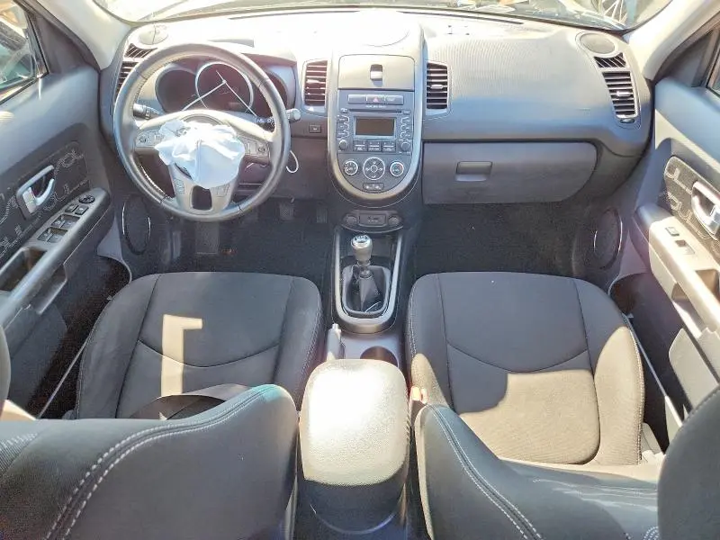 2013 KIA SOUL +  