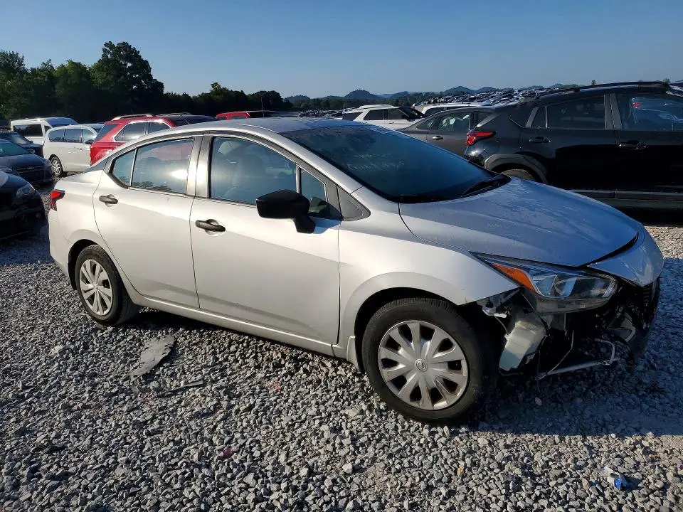 2021 NISSAN VERSA S  