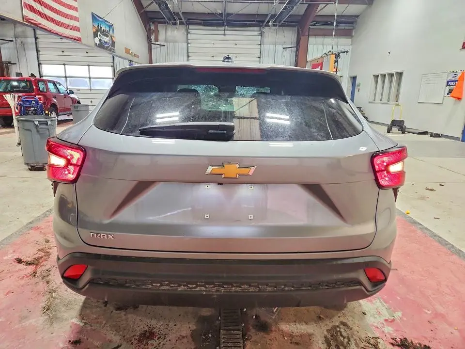 2024 CHEVROLET TRAX LS  