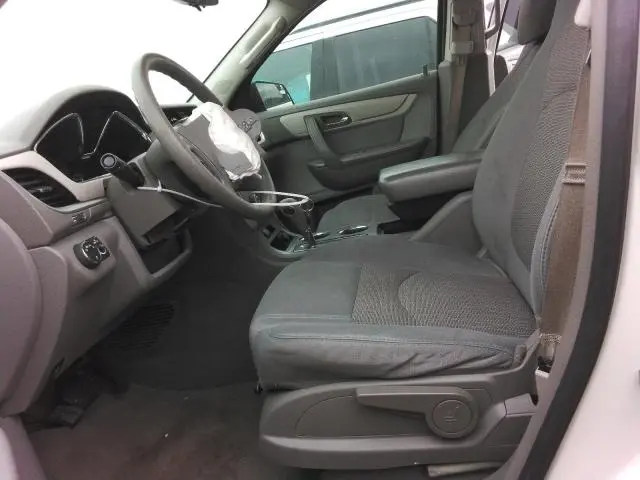 2014 CHEVROLET TRAVERSE LS  
