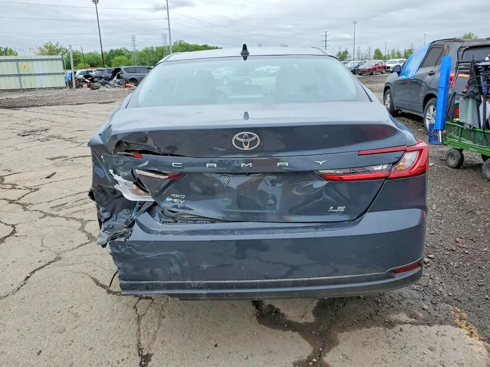 2025 TOYOTA CAMRY LE  