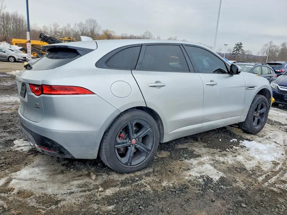 2019 JAGUAR F-PACE S  