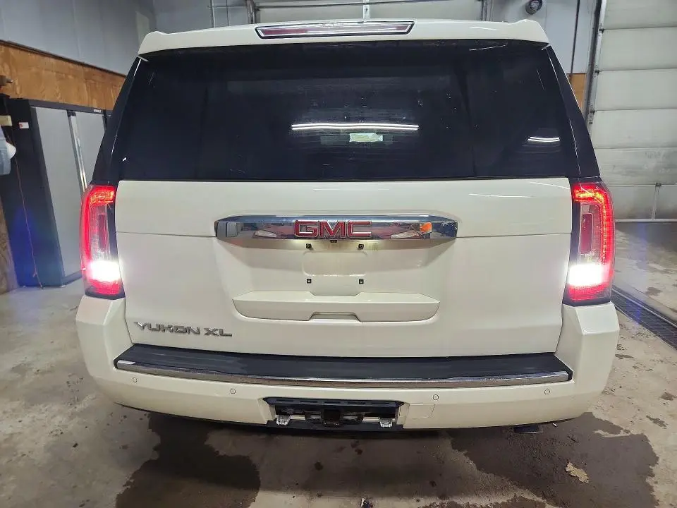 2015 GMC YUKON XL DENALI  