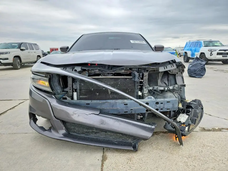 2015 DODGE CHARGER R  