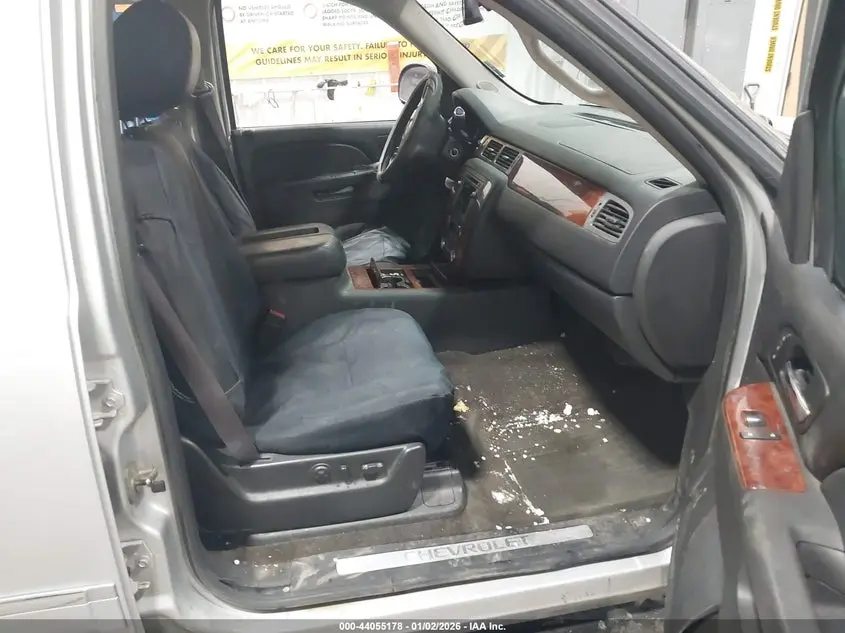 2011 CHEVROLET SUBURBAN 1500 LTZ