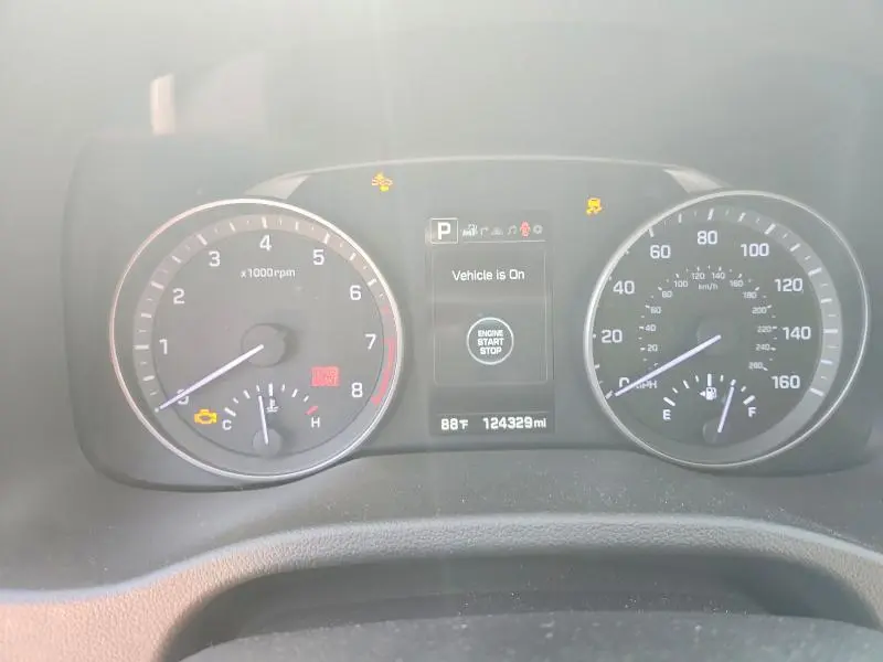 2017 HYUNDAI ELANTRA LIMITED  