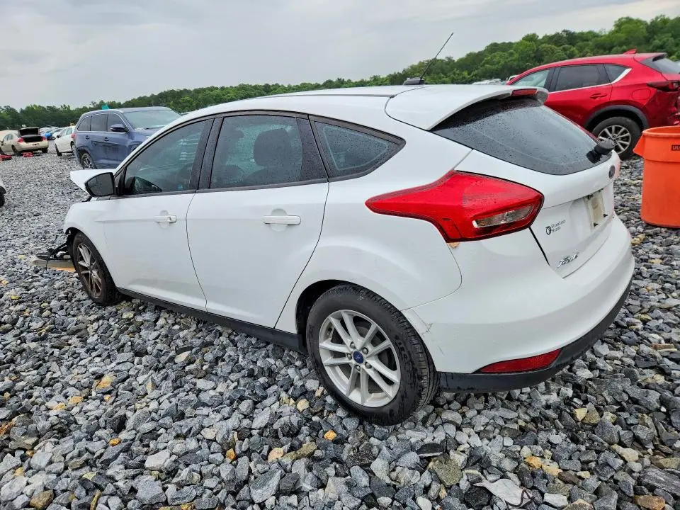 2017 FORD FOCUS SE  