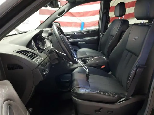 2016 CHRYSLER TOWN & COUNTRY S  