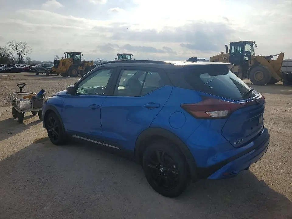2023 NISSAN KICKS SR  