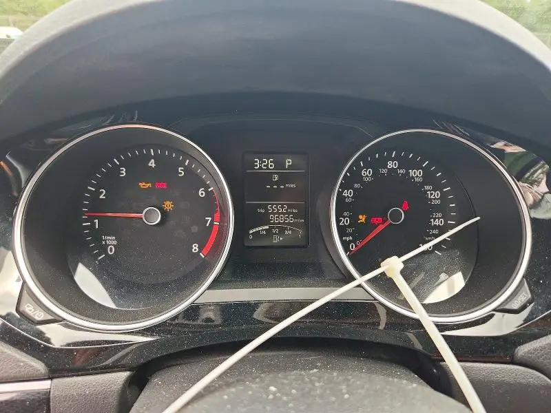 2015 VOLKSWAGEN JETTA SE  