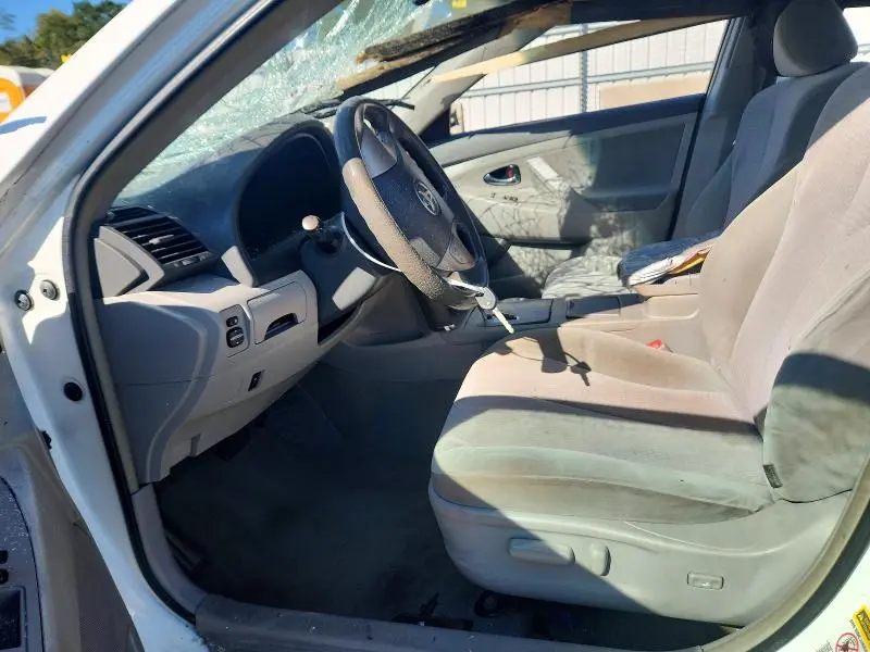 2011 TOYOTA CAMRY LE  