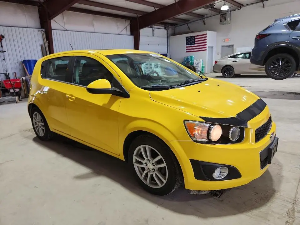 2015 CHEVROLET SONIC LT  