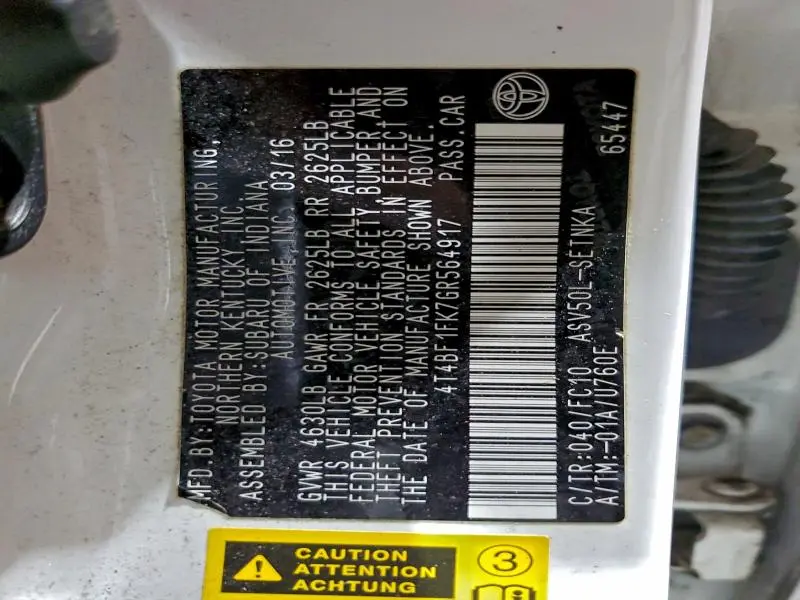 2016 TOYOTA CAMRY LE  