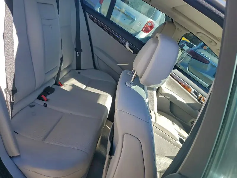 2013 MERCEDES-BENZ C 250  