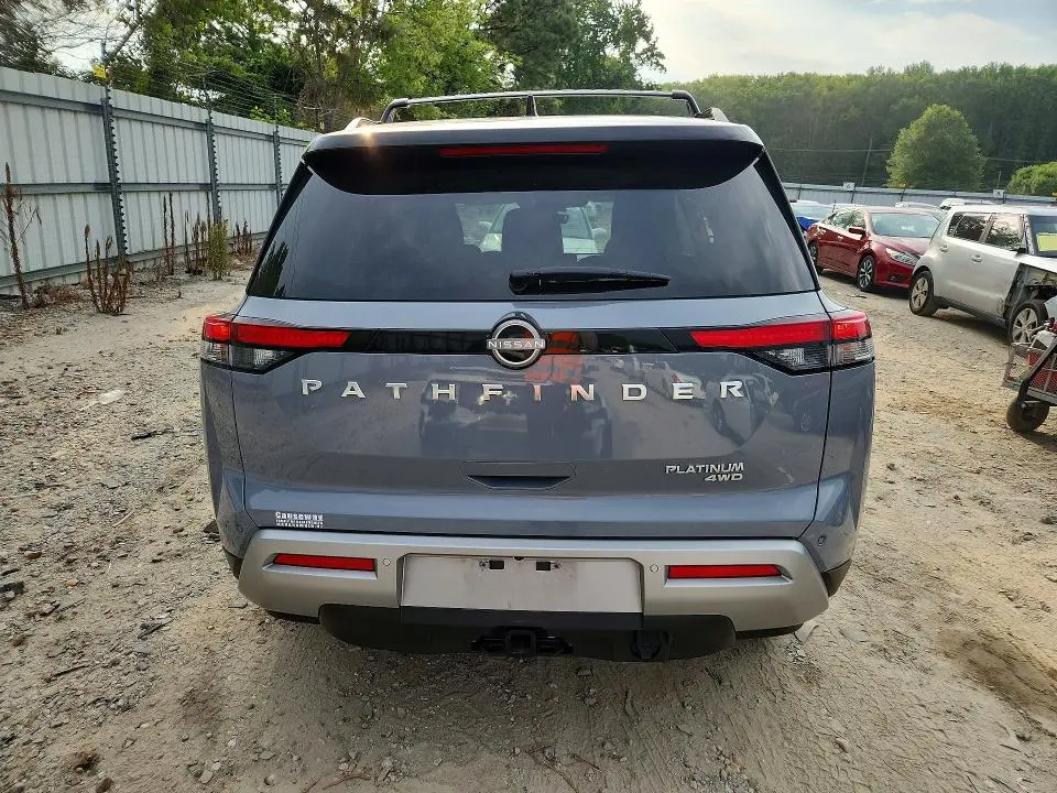 2025 NISSAN PATHFINDER PLATINUM  
