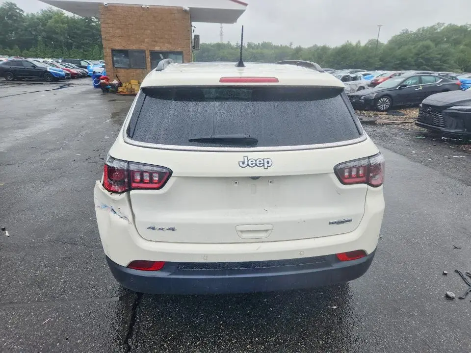 2021 JEEP COMPASS LATITUDE  