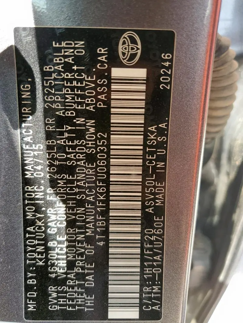 2015 TOYOTA CAMRY LE  