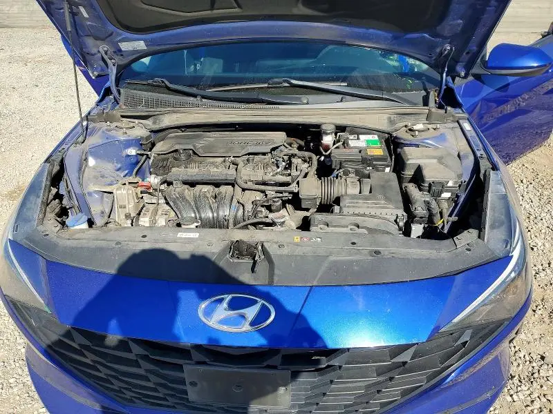 2022 HYUNDAI ELANTRA SEL  