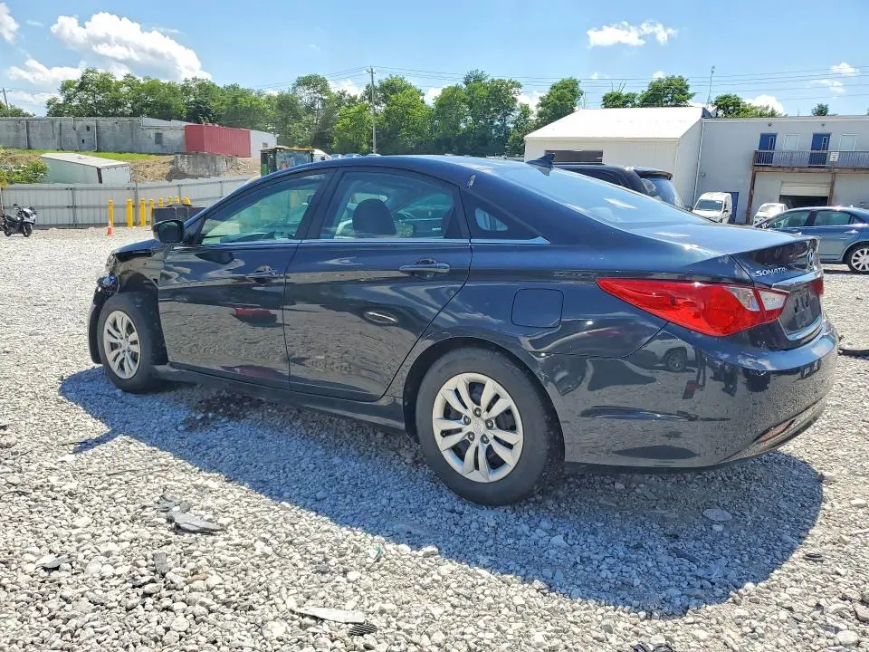 2011 HYUNDAI SONATA GLS  