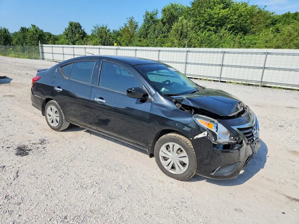 2016 NISSAN VERSA 1.6 SV  