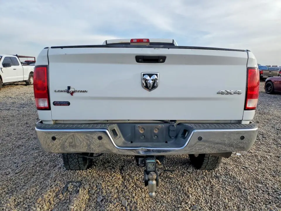 2017 RAM 2500 SLT  