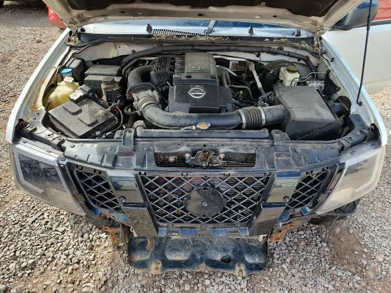2017 NISSAN FRONTIER SV V6  