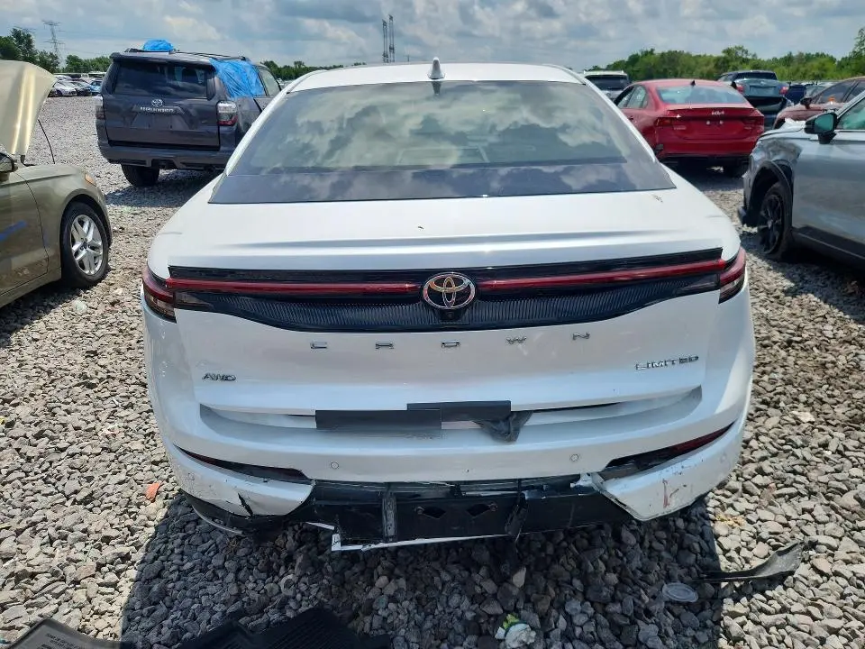 2023 TOYOTA CROWN LIMITED  