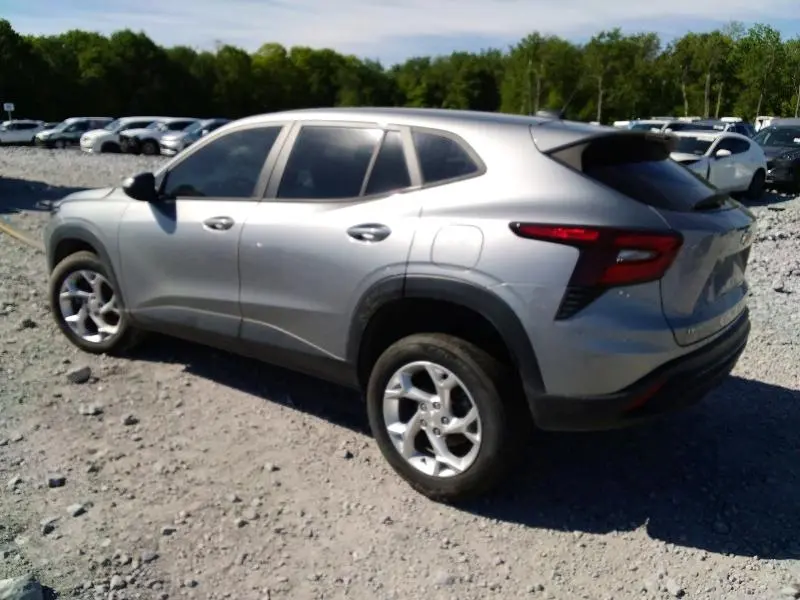 2024 CHEVROLET TRAX LS  