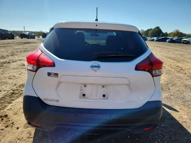 2020 NISSAN KICKS S  