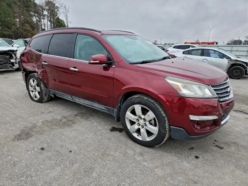 2017 CHEVROLET TRAVERSE LT  
