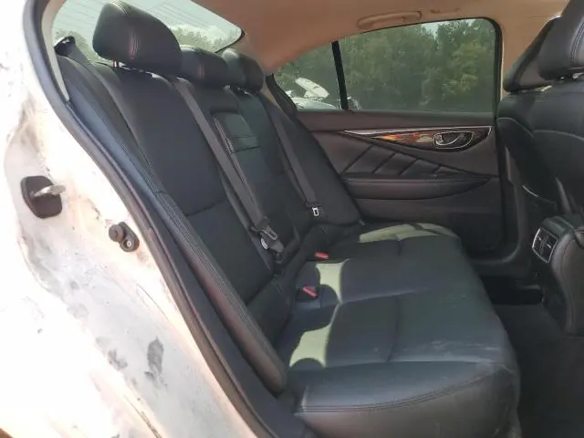 2019 INFINITI Q50 LUXE  