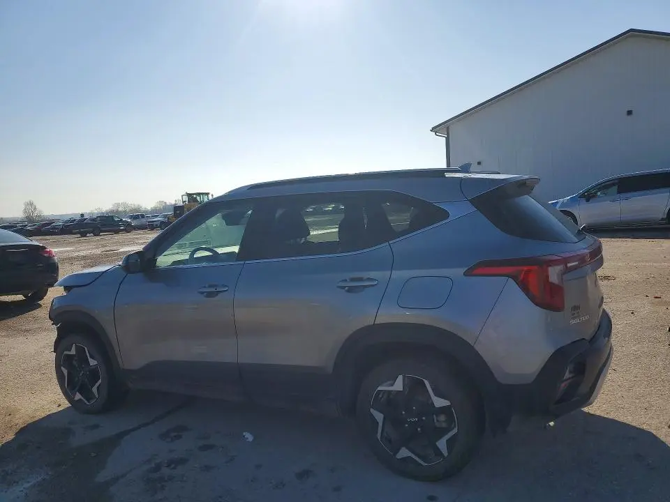 2024 KIA SELTOS EX  