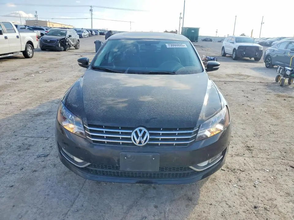 2013 VOLKSWAGEN PASSAT SEL  