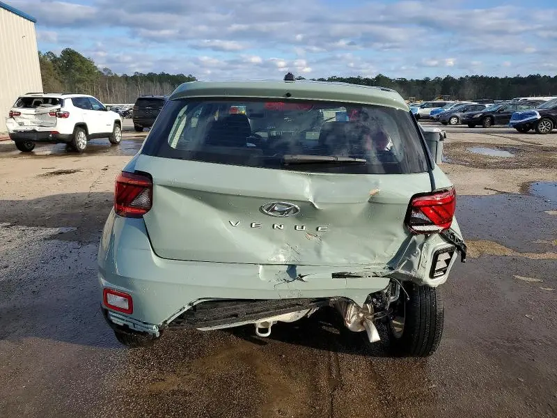 2025 HYUNDAI VENUE SE  