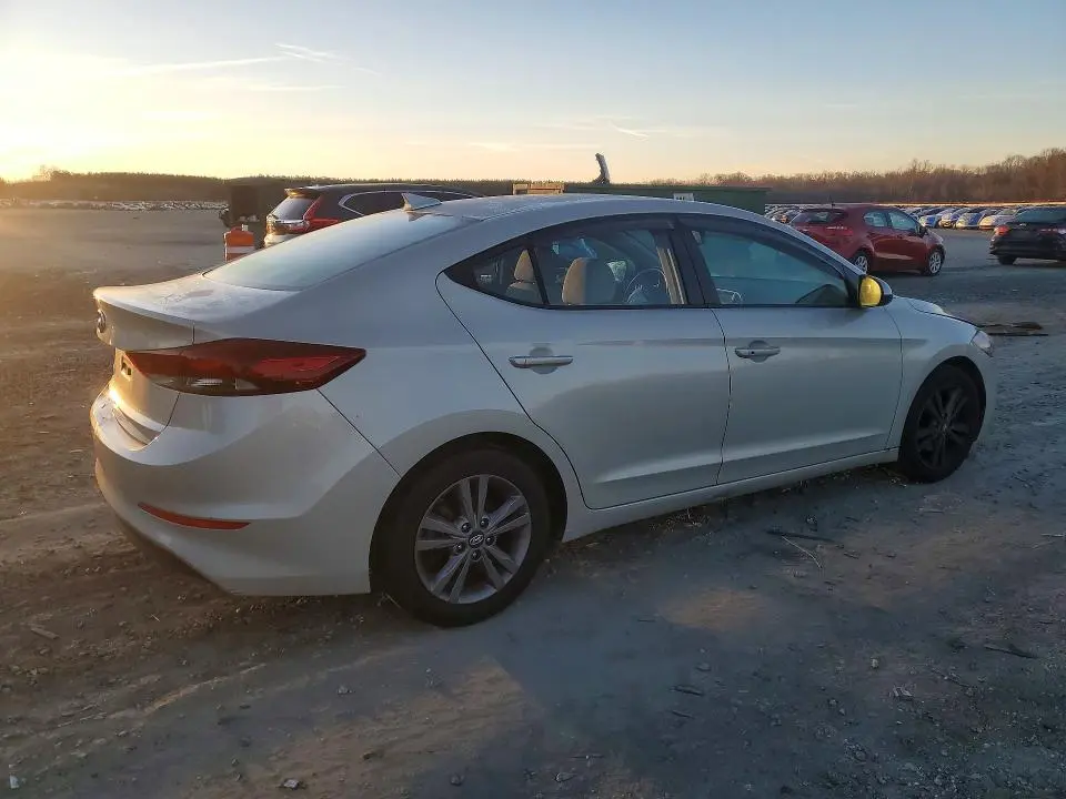 2018 HYUNDAI ELANTRA SEL  