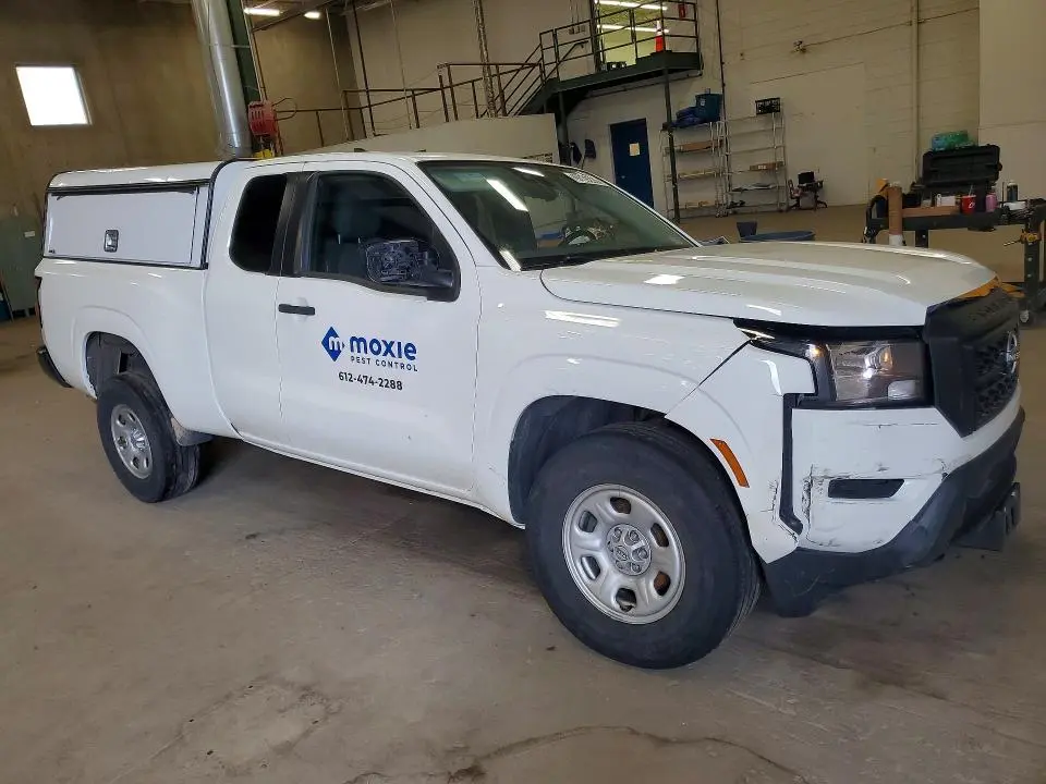 2024 NISSAN FRONTIER S  