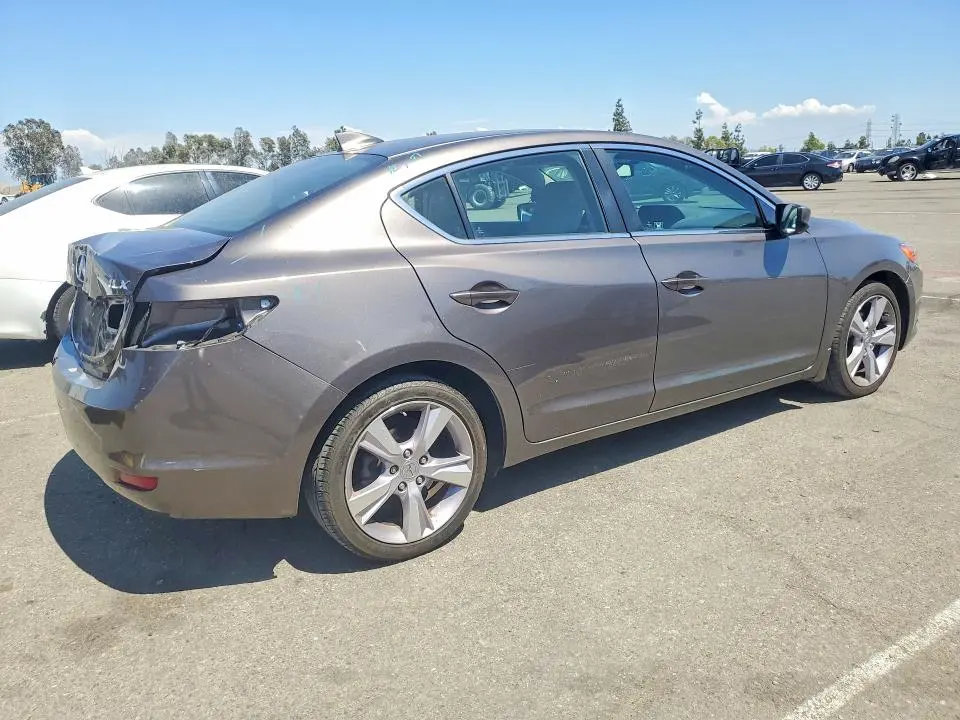 2013 ACURA ILX 20 TECH  