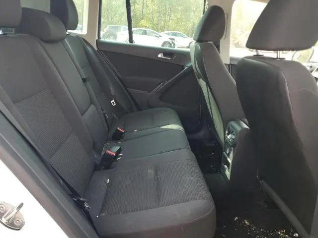 2015 VOLKSWAGEN TIGUAN S  