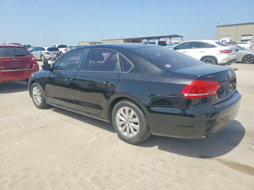 2012 VOLKSWAGEN PASSAT S  
