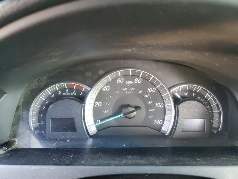 2013 TOYOTA CAMRY SE  