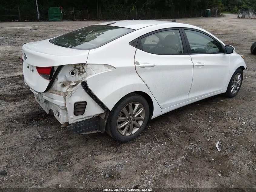 2016 HYUNDAI ELANTRA SE