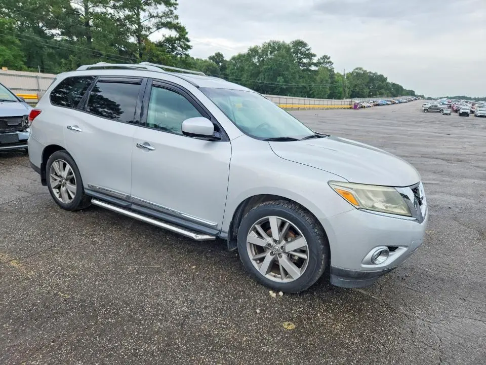2015 NISSAN PATHFINDER S  
