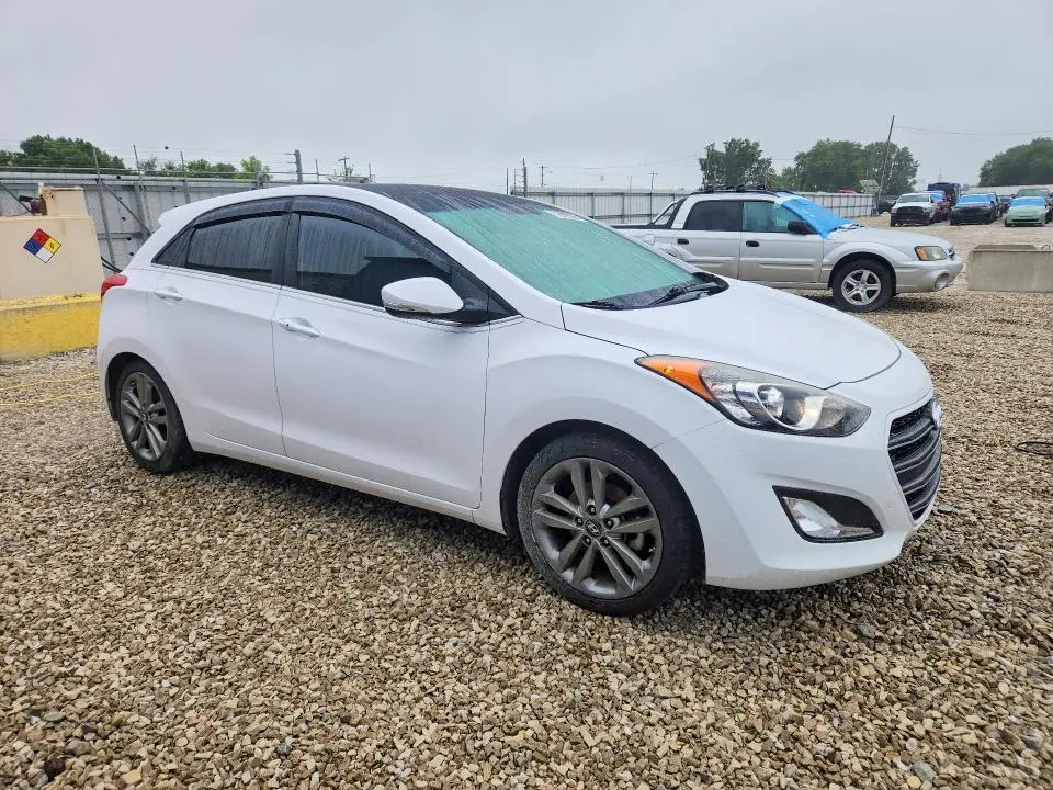 2016 HYUNDAI ELANTRA GT BASE  
