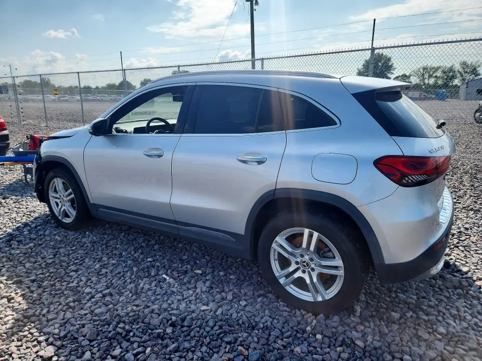 2021 MERCEDES-BENZ GLA 250 4MATIC  