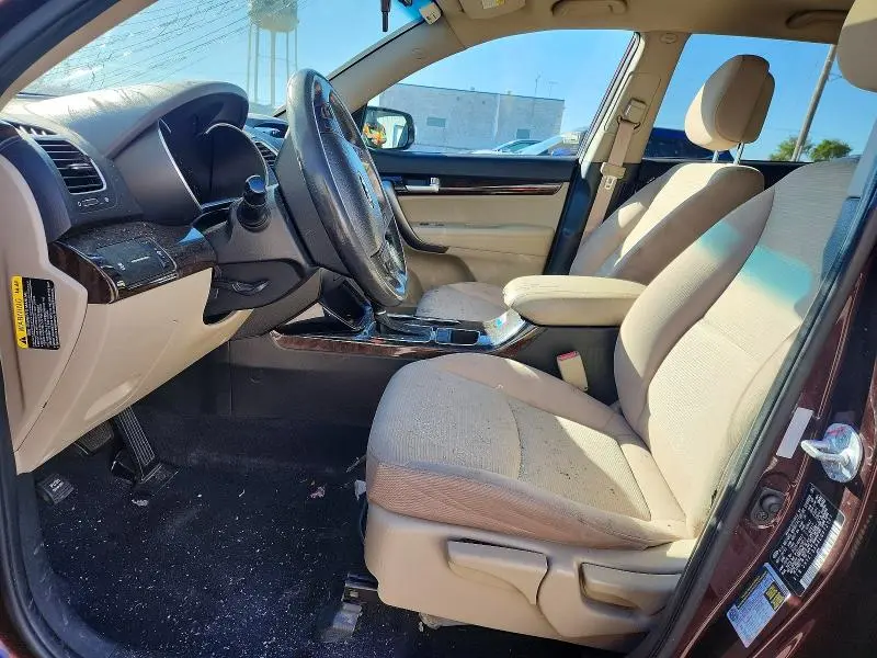 2014 KIA SORENTO LX  
