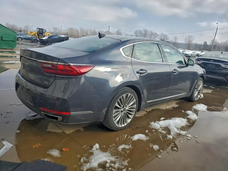 2017 KIA CADENZA PREMIUM  
