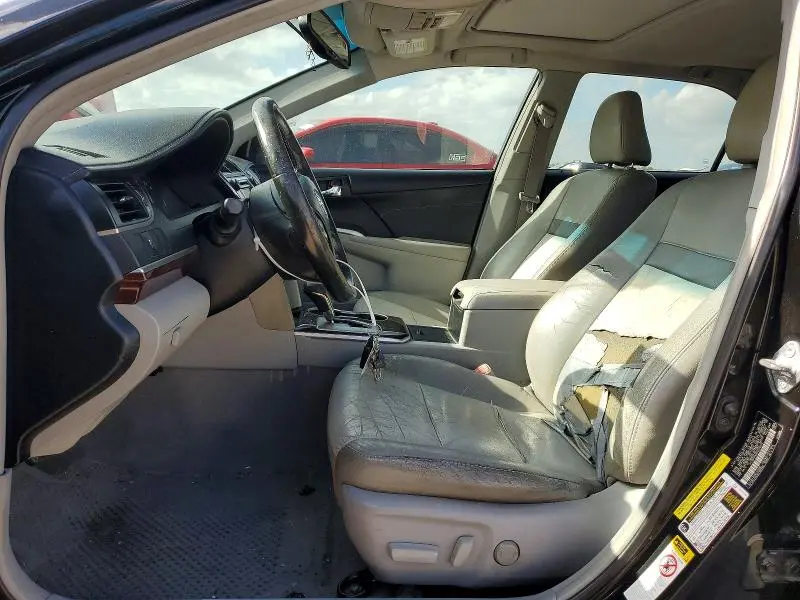 2013 TOYOTA CAMRY XLE V6  