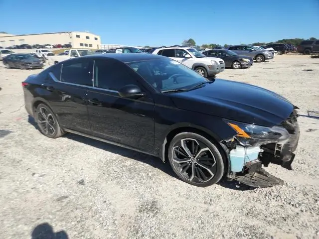 2024 NISSAN ALTIMA SR  