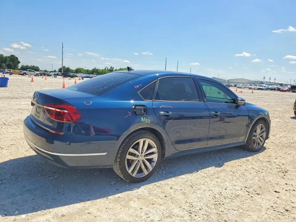 2019 VOLKSWAGEN PASSAT WOLFSBURG  
